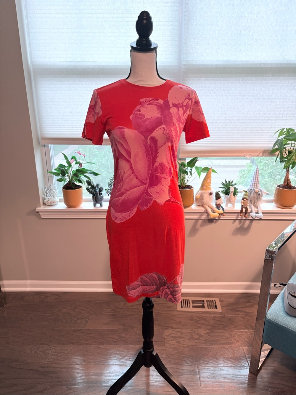 ✨Desigual (NWOT) Red Floral Short-Sleeve Shift Dress Size M✨